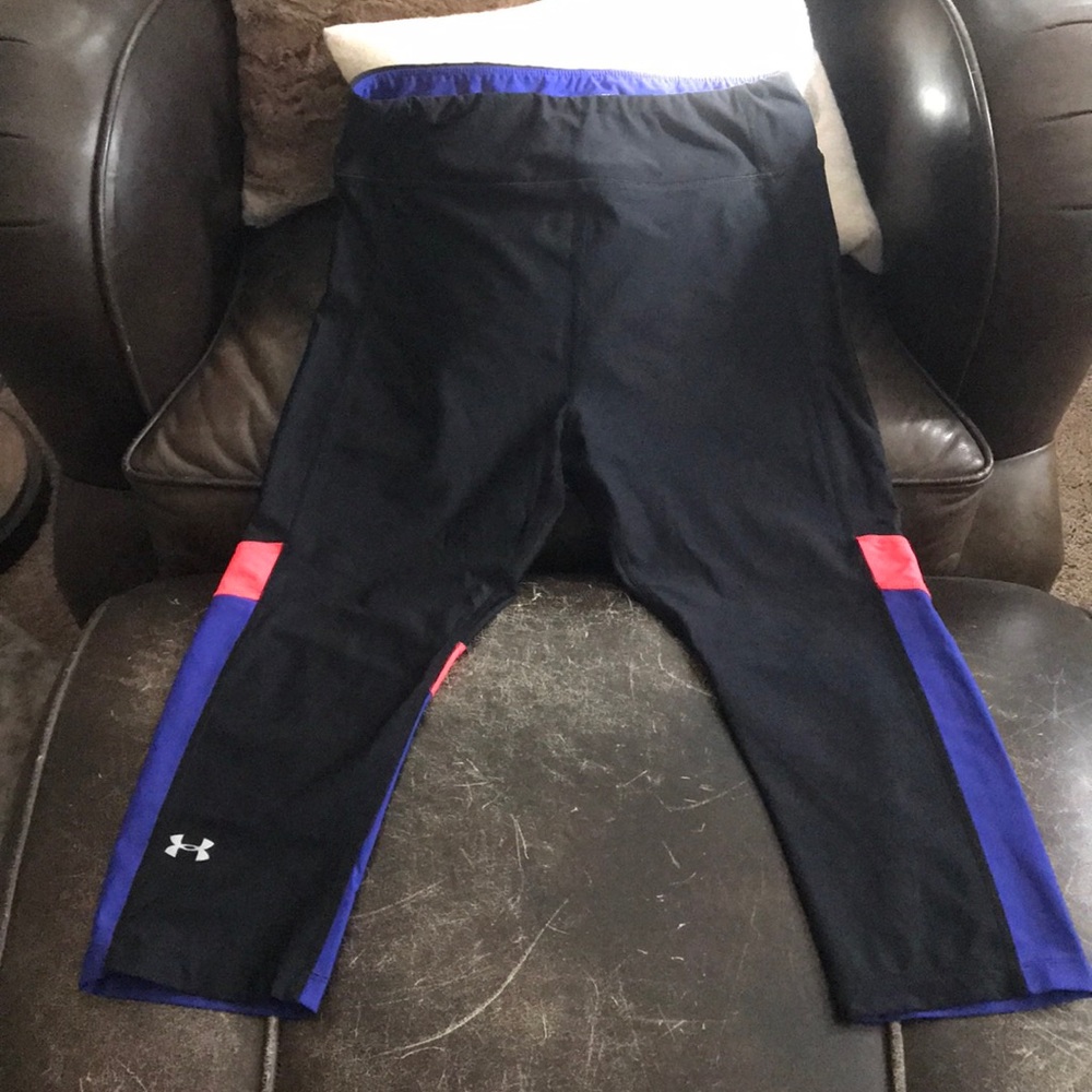 Under armour cropped leggings